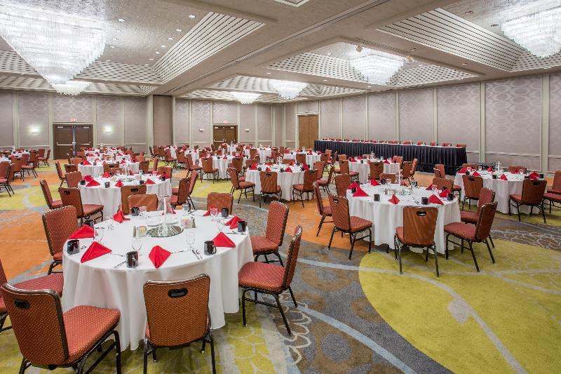 Crowne Plaza Columbus North - By Ihg Hotel Worthington