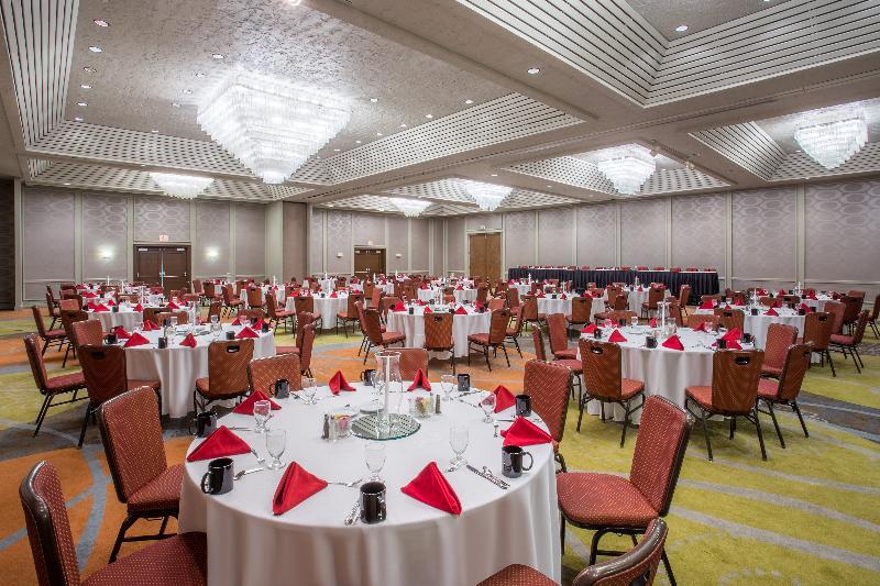 Crowne Plaza Columbus North - By Ihg Hotel